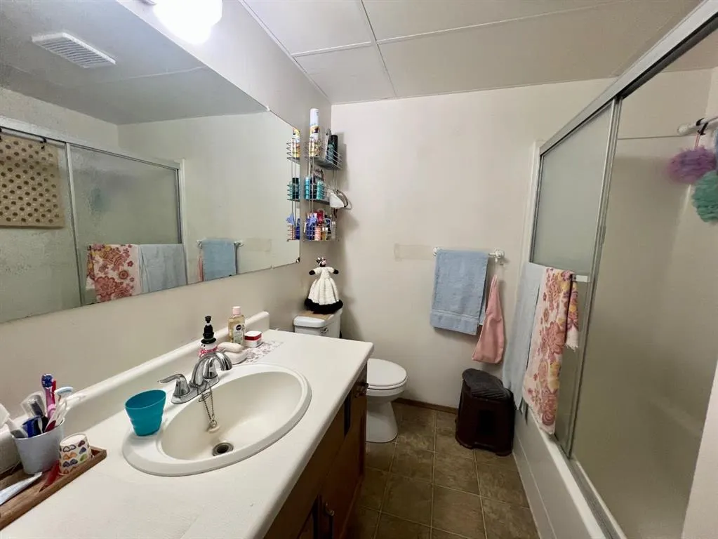 5502 58A Street, #204