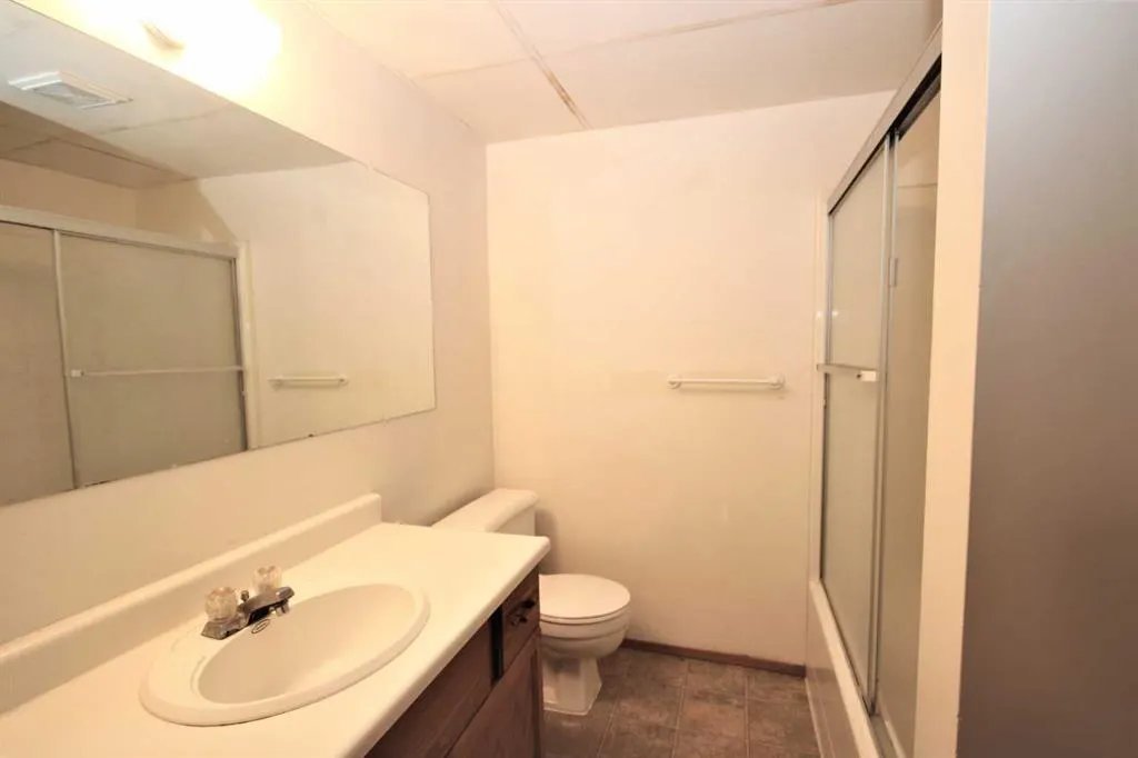 5502 58A Street, #204