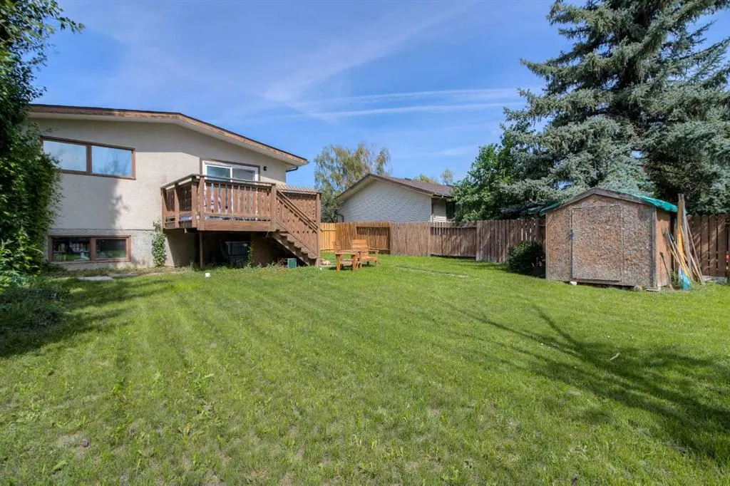 7 Cayuga Place W
