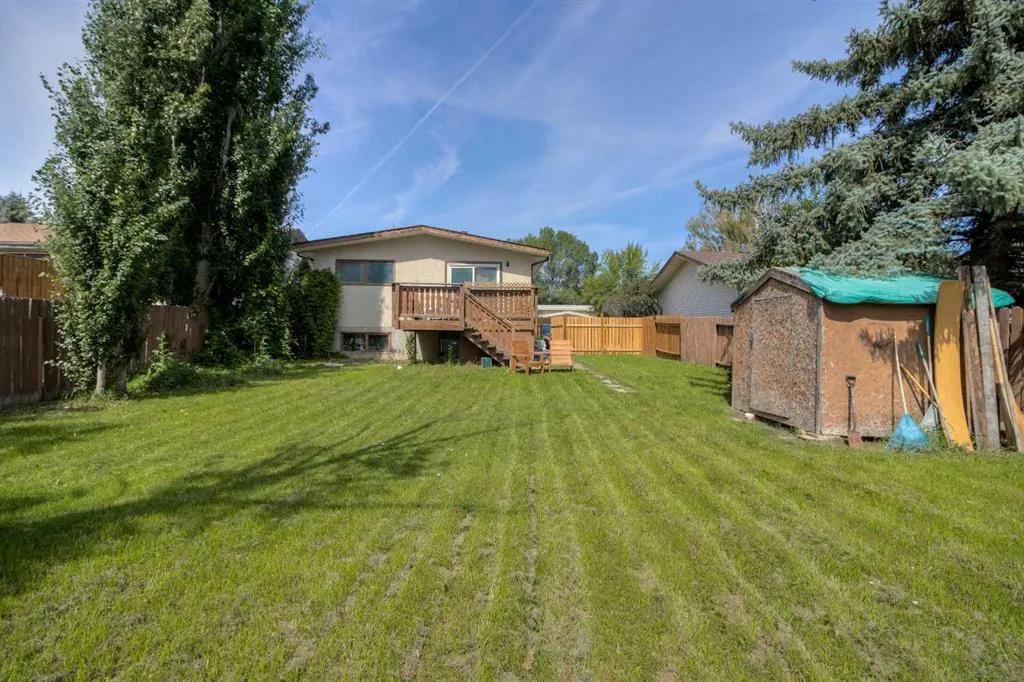 7 Cayuga Place W