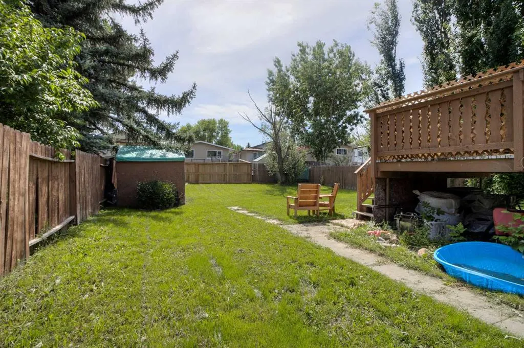 7 Cayuga Place W