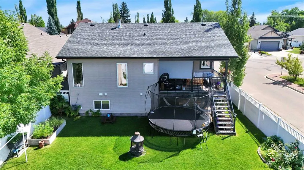 7 Woodrow Close