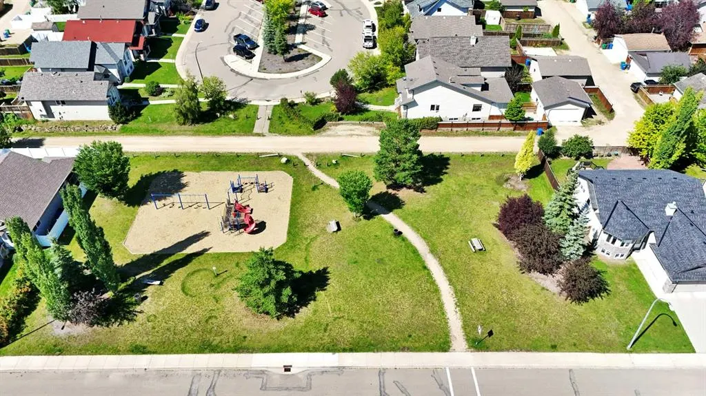 7 Woodrow Close
