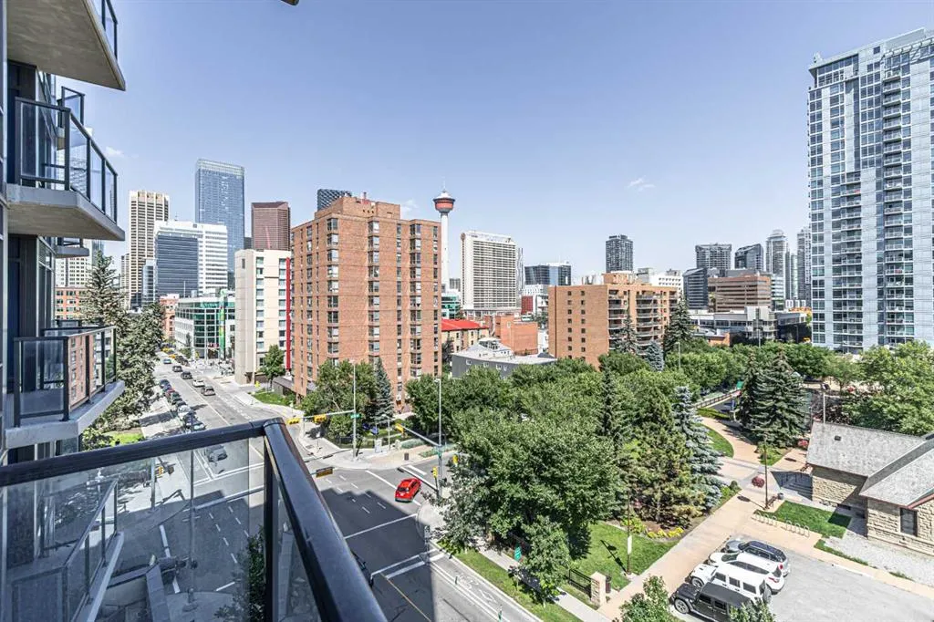303 13 Avenue SW, #707