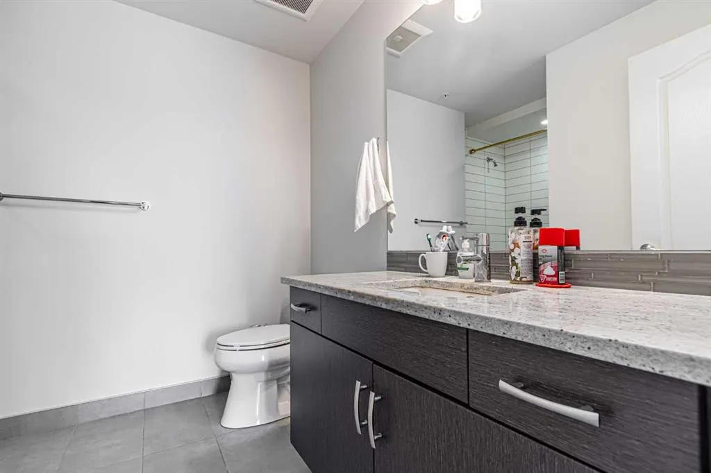 303 13 Avenue SW, #707