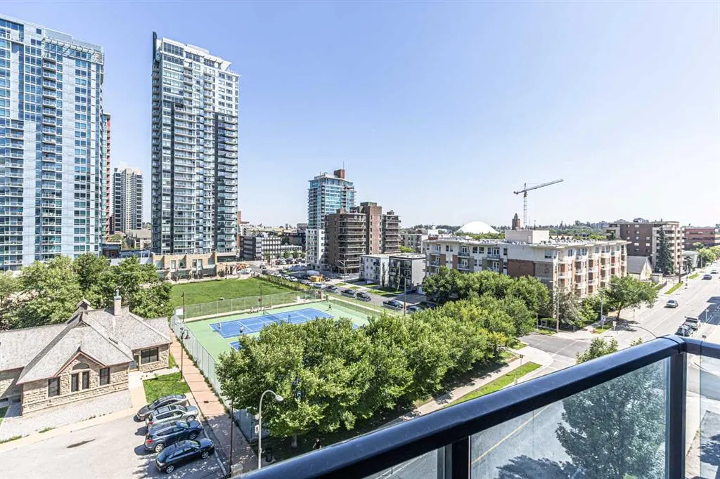 303 13 Avenue SW, #707