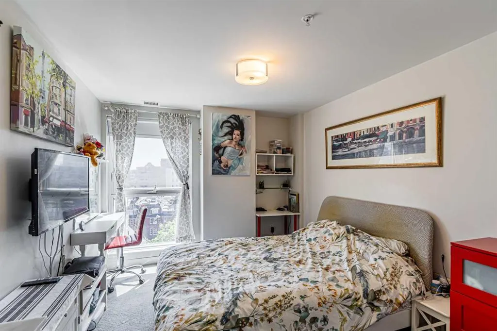 303 13 Avenue SW, #707