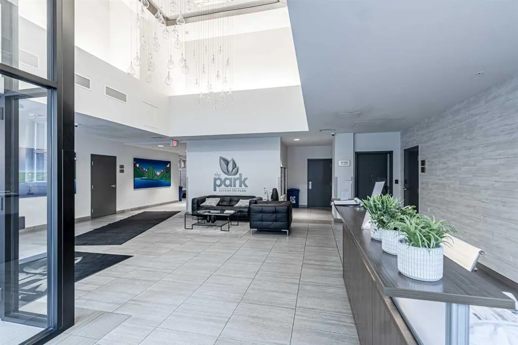 303 13 Avenue SW, #707