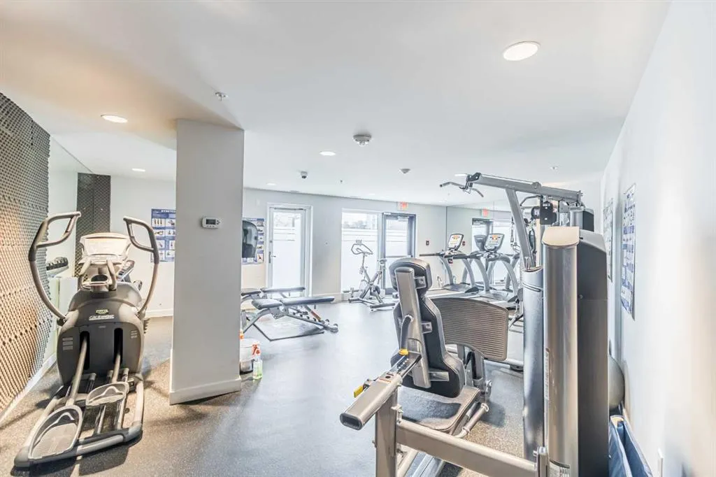 303 13 Avenue SW, #707