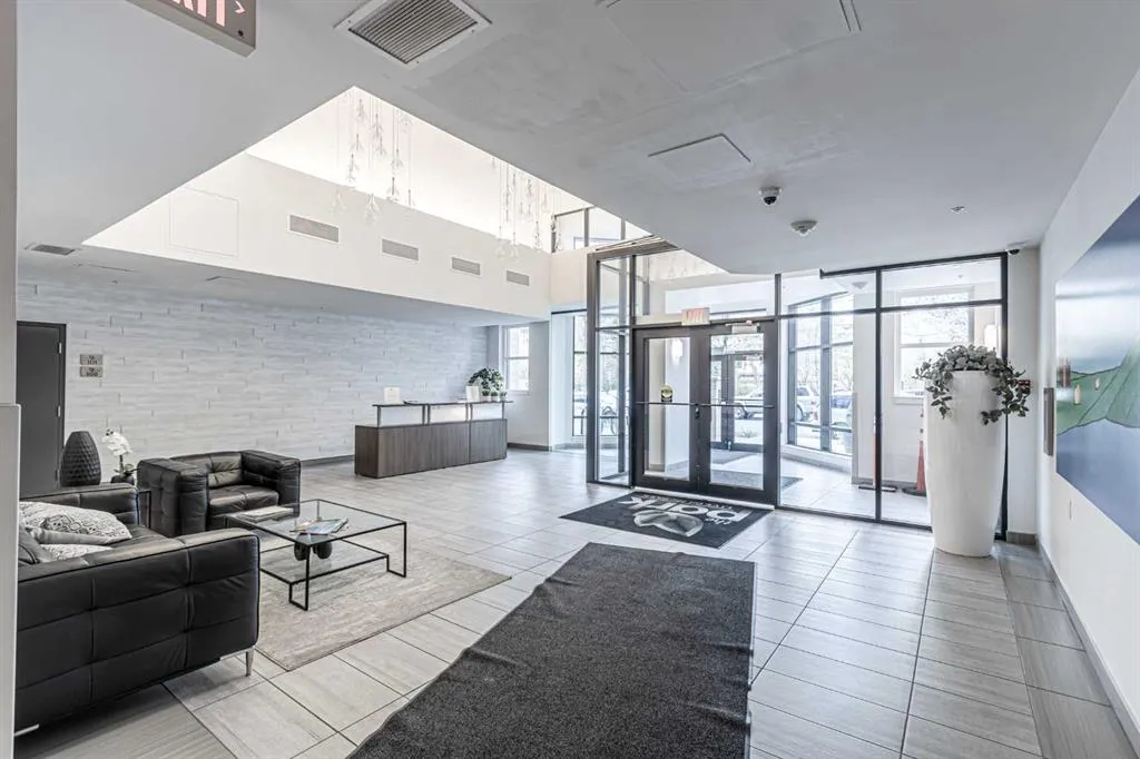 303 13 Avenue SW, #707