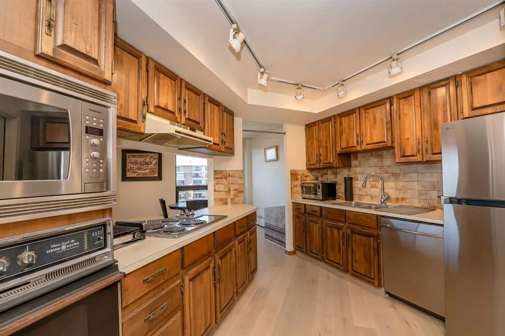 1304 15 Avenue SW, #PH2