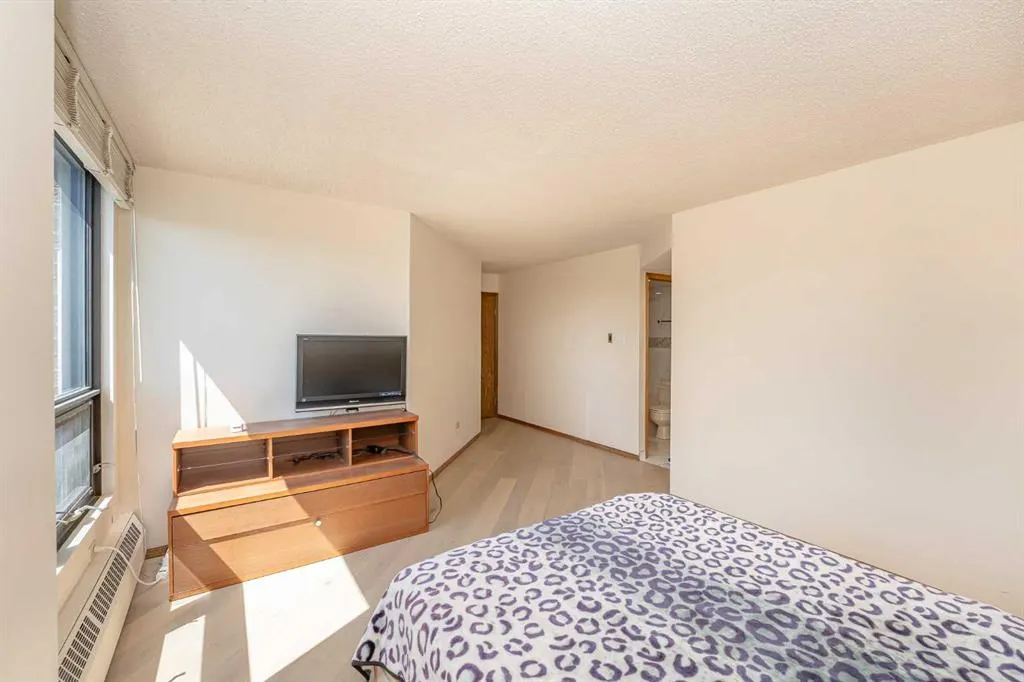 1304 15 Avenue SW, #PH2