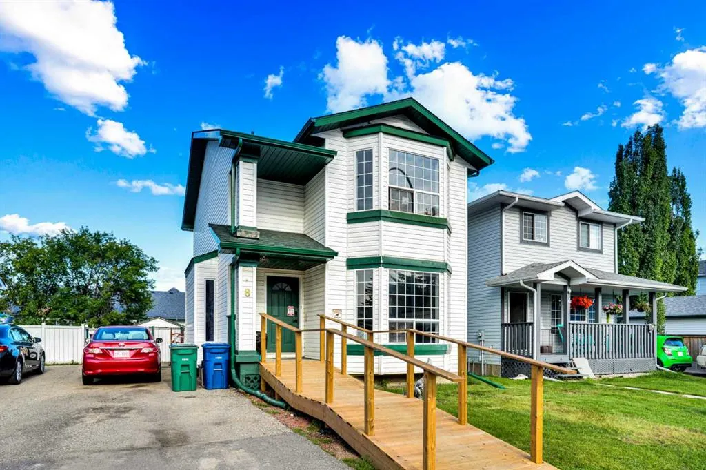 8 Woodside Circle NW