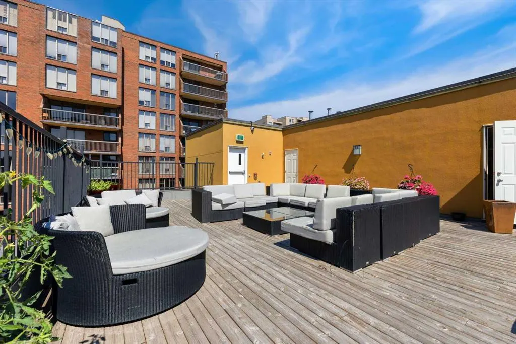 1000 15 Avenue SW, #101