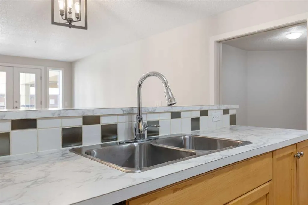 1000 15 Avenue SW, #101