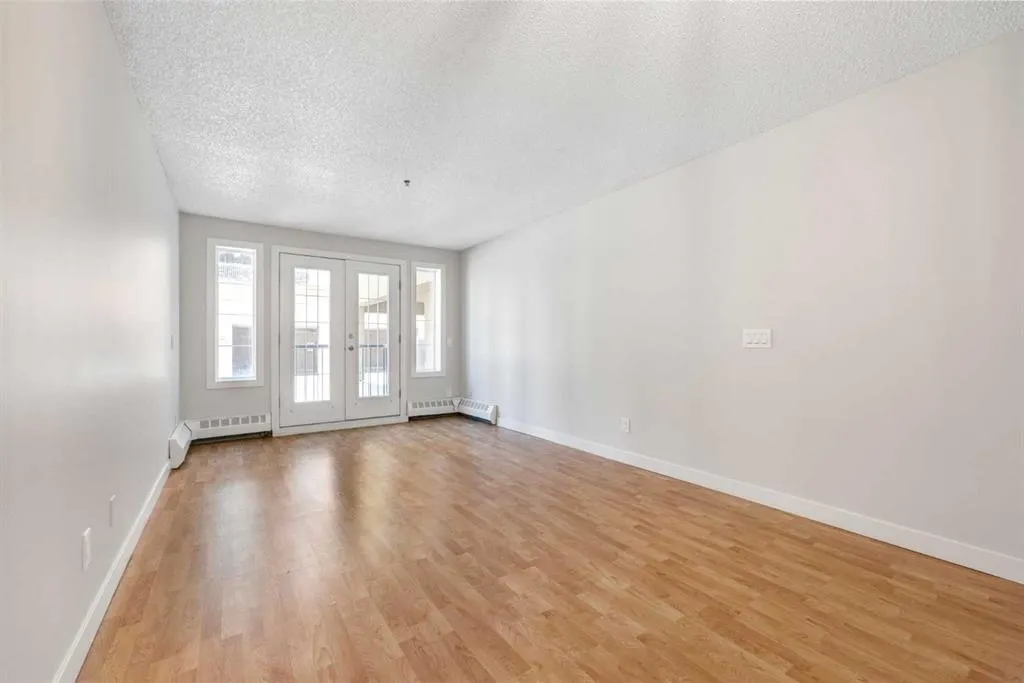 1000 15 Avenue SW, #101