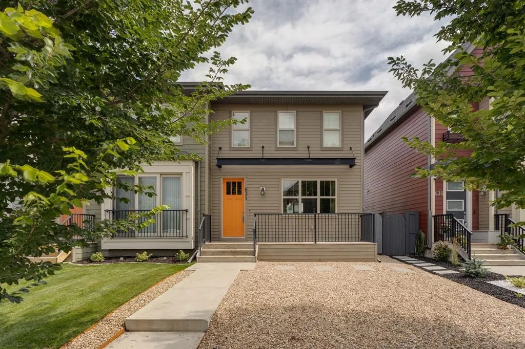631 Walden Drive SE