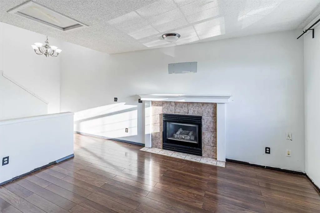 61 Applemont Place SE