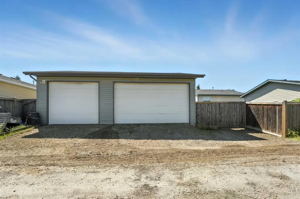 85 O'Brien Crescent