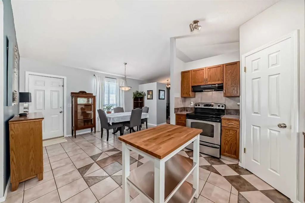 110 Applebrook Circle SE