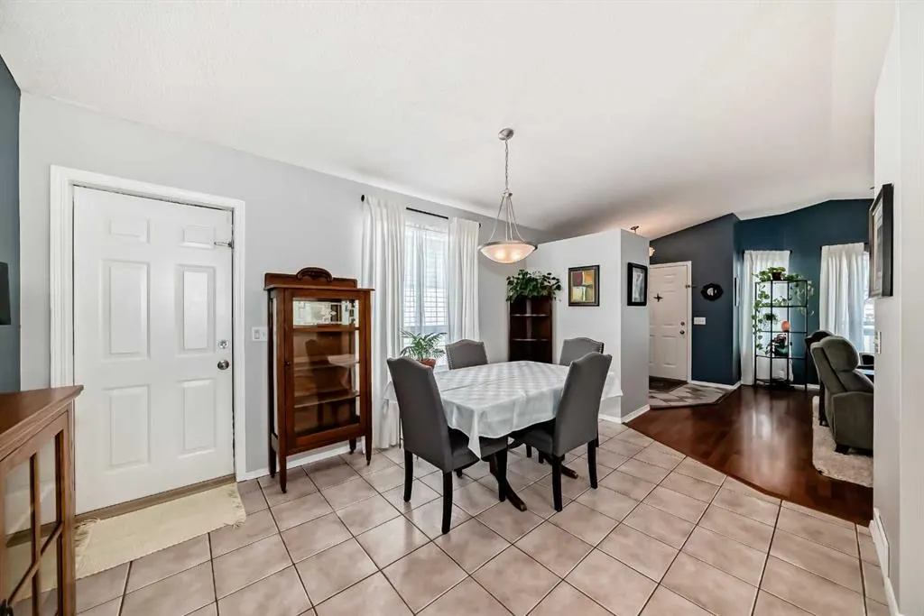 110 Applebrook Circle SE