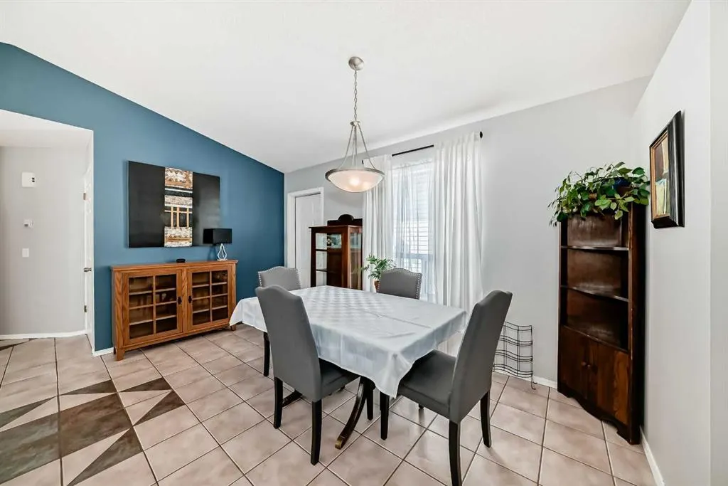 110 Applebrook Circle SE