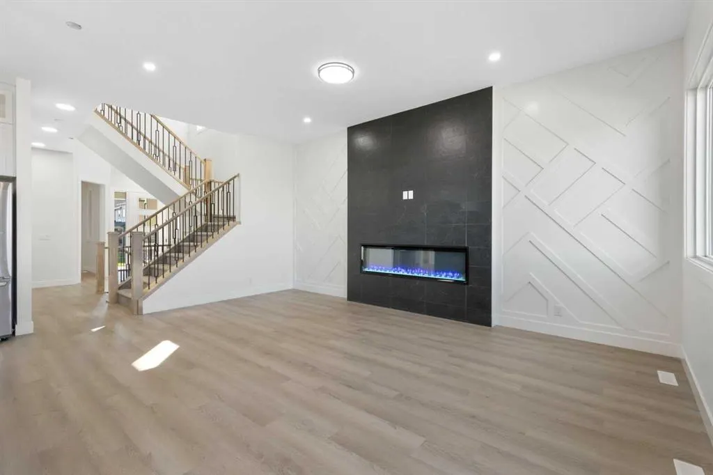 83 Midgrove Drive SW