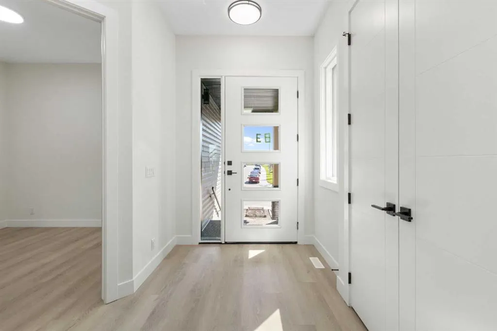 83 Midgrove Drive SW