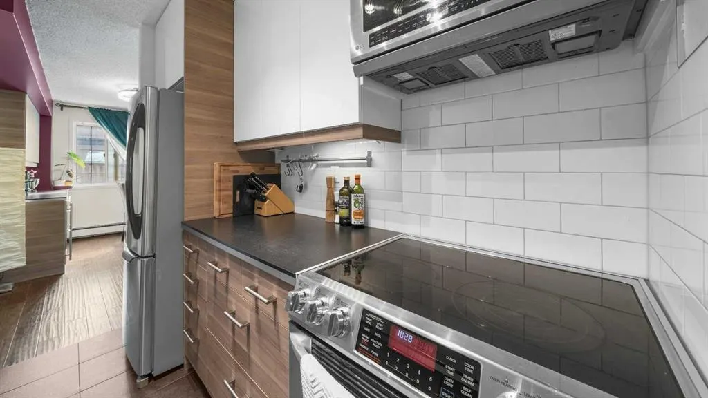 1320 12 Avenue SW, #105