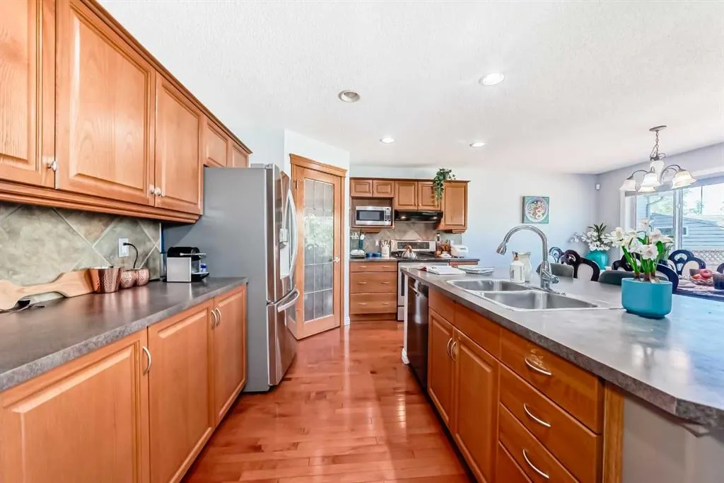 149 Covehaven Gardens NE