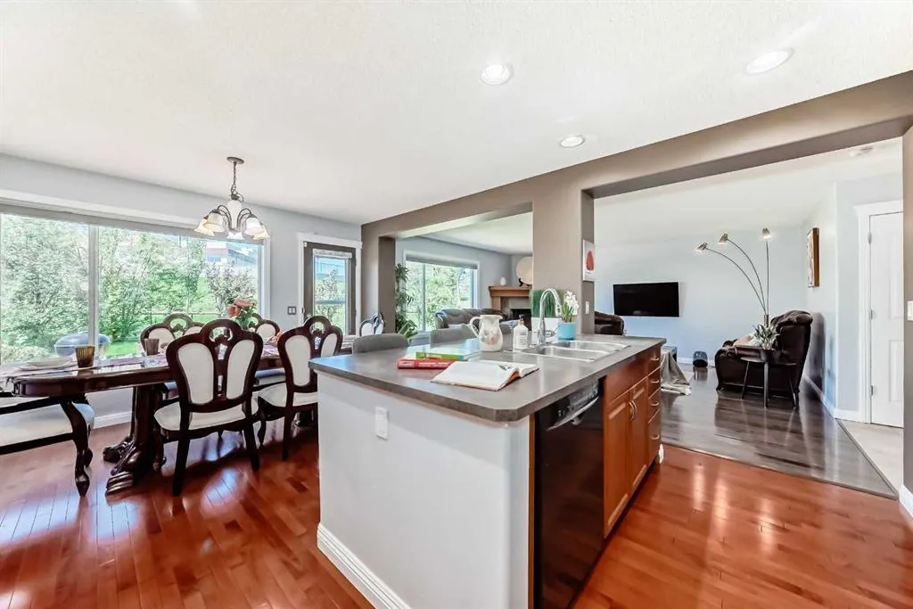149 Covehaven Gardens NE