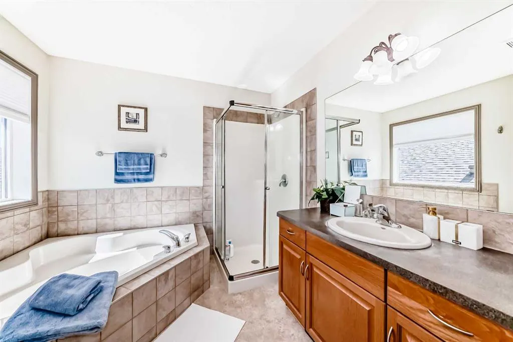 149 Covehaven Gardens NE