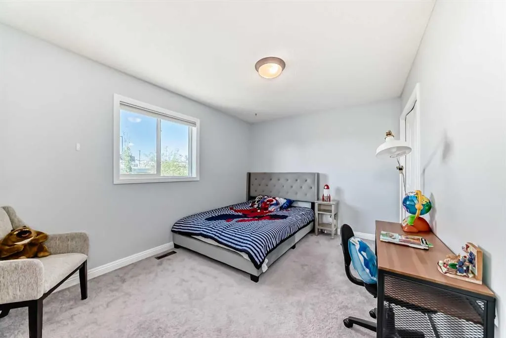 149 Covehaven Gardens NE
