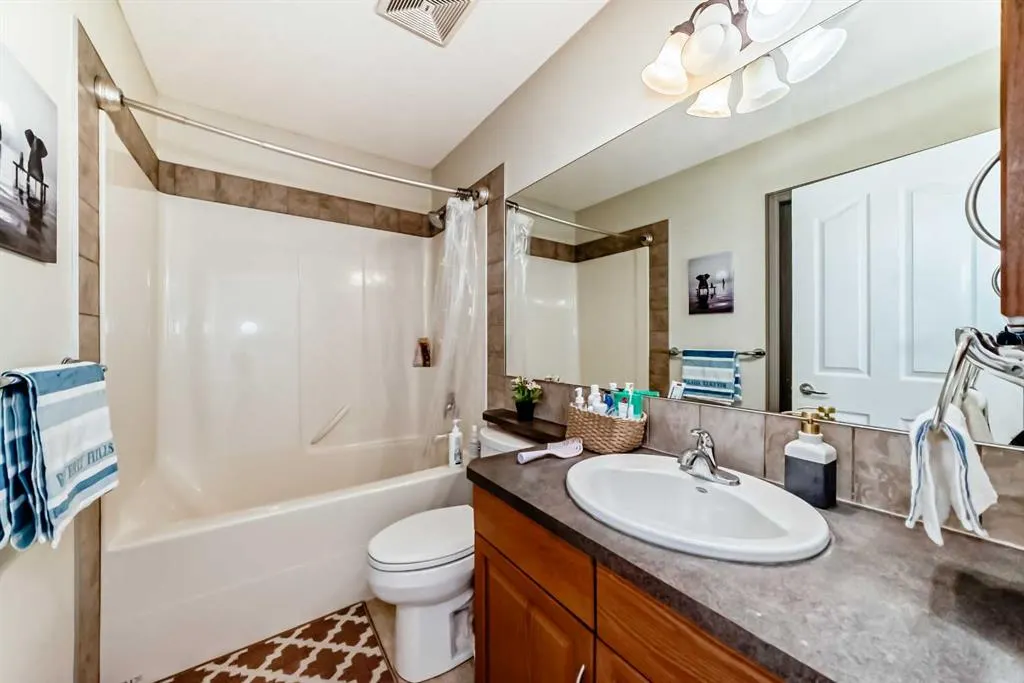 149 Covehaven Gardens NE