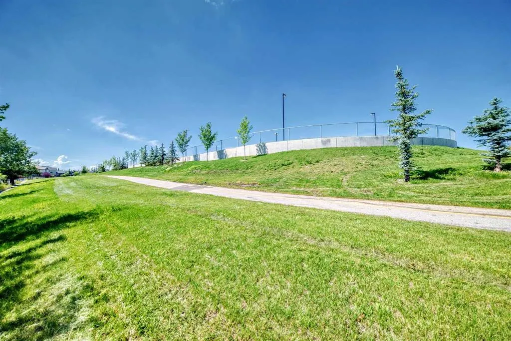149 Covehaven Gardens NE
