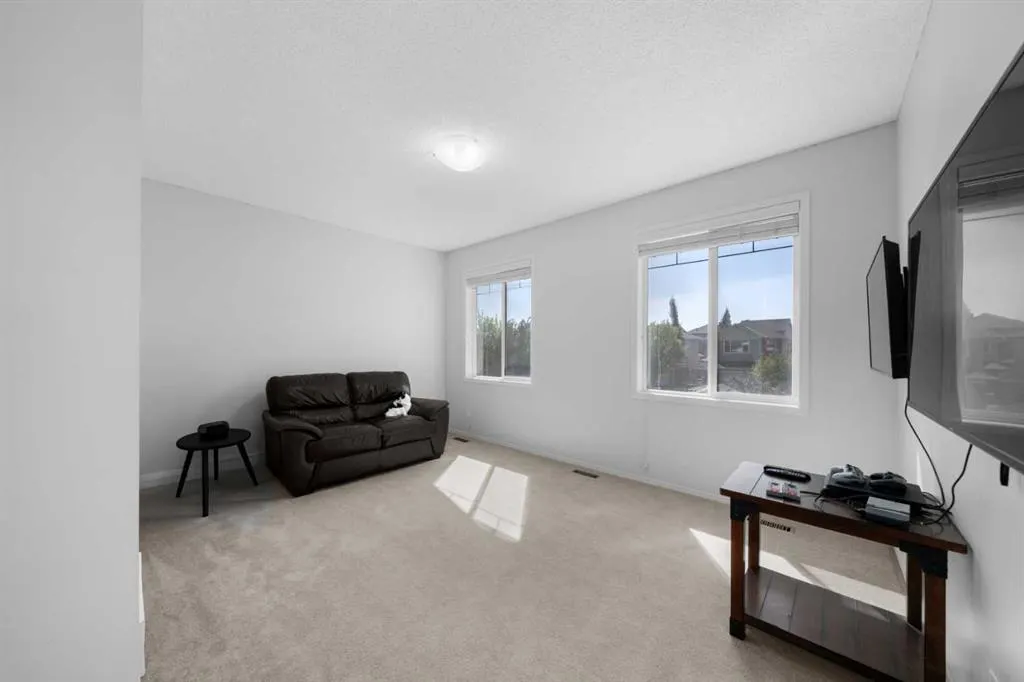 402 Cimarron Boulevard