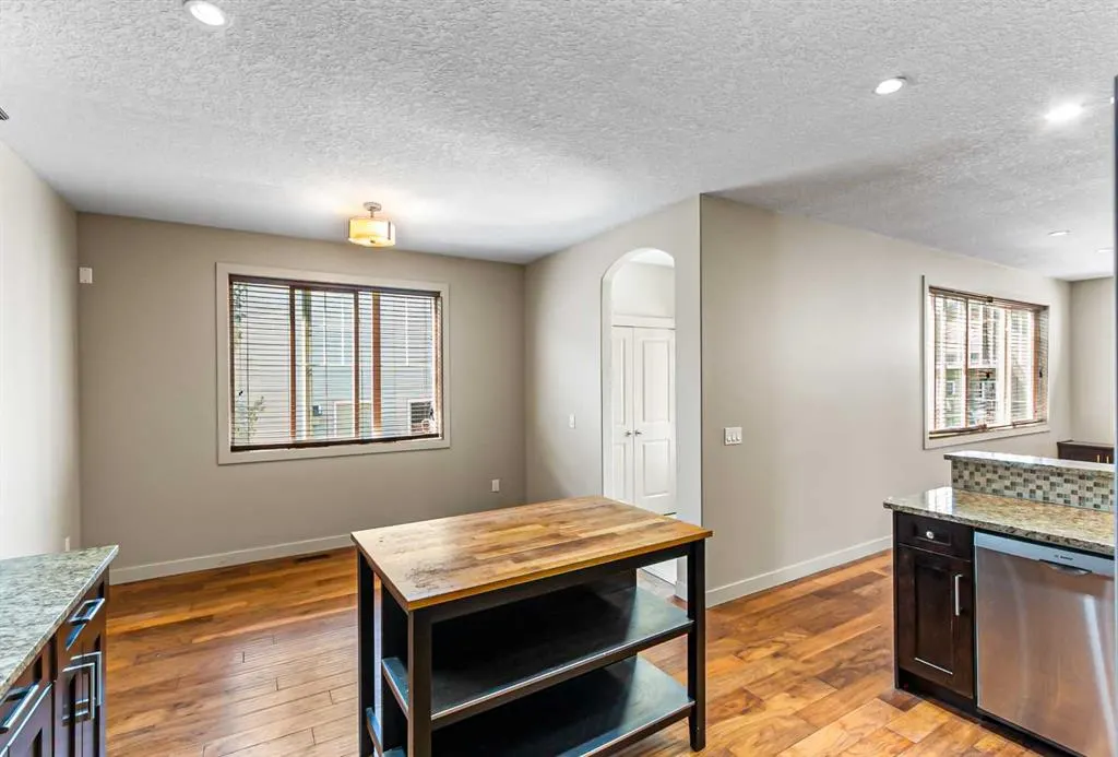 973 Channelside Road SW