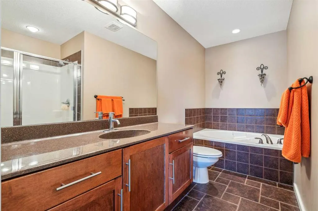 358 Crystal Green Rise