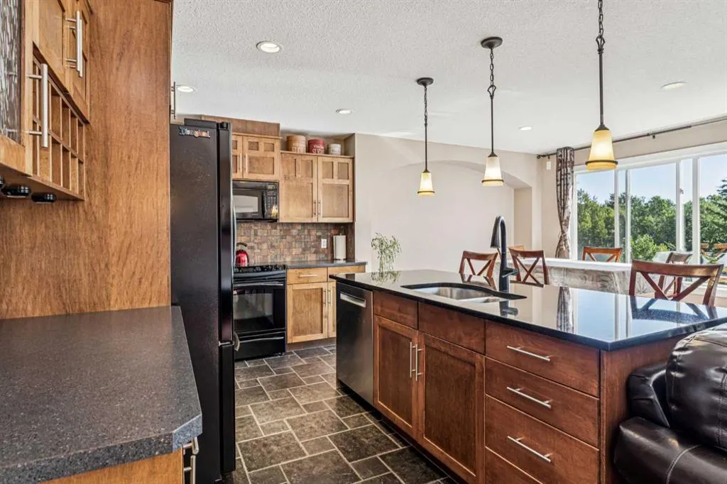 358 Crystal Green Rise