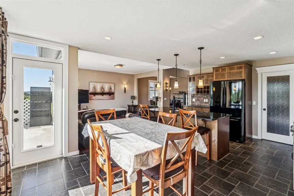358 Crystal Green Rise