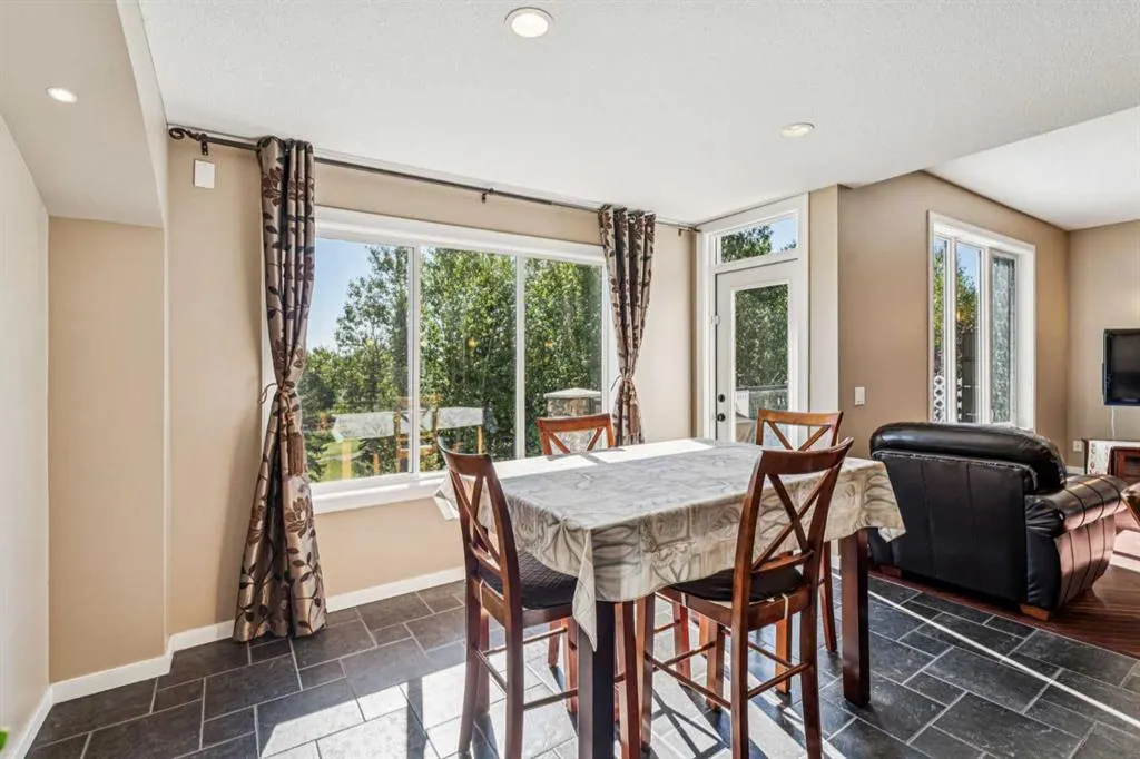 358 Crystal Green Rise