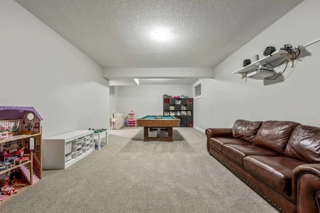 105 Boulder Creek Bay SE