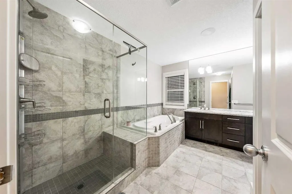 105 Boulder Creek Bay SE
