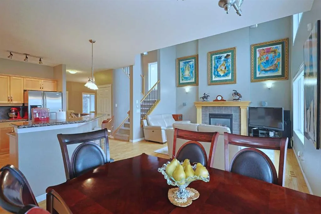 242 Royal Birkdale Crescent NW