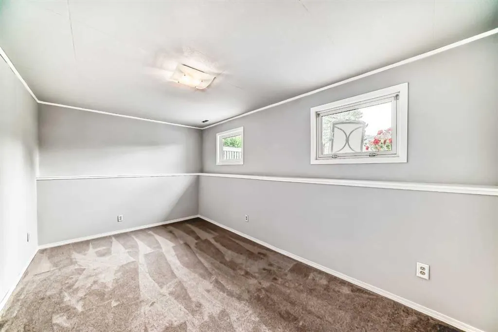 35 Pensville Road SE