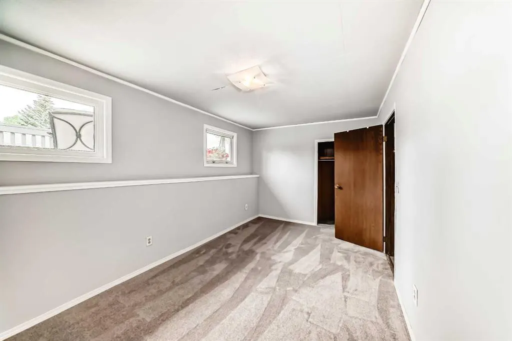 35 Pensville Road SE