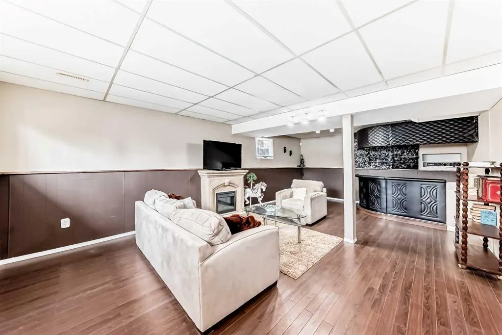 35 Pensville Road SE