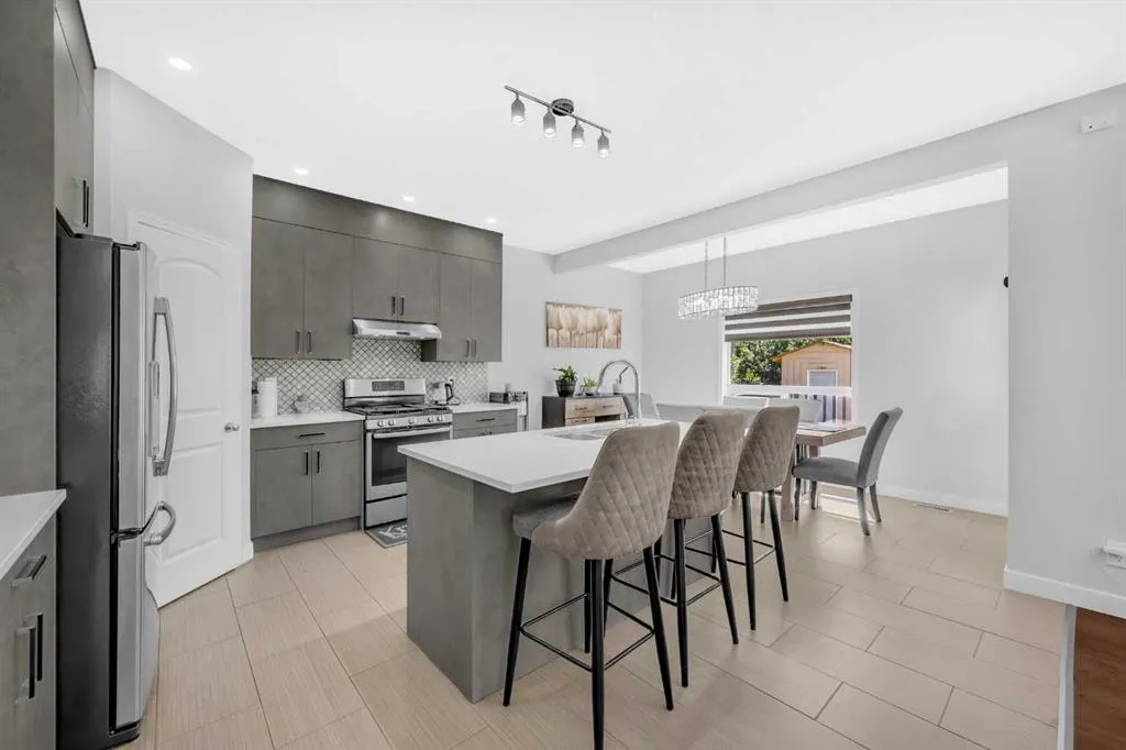 238 Lakeview Inlet
