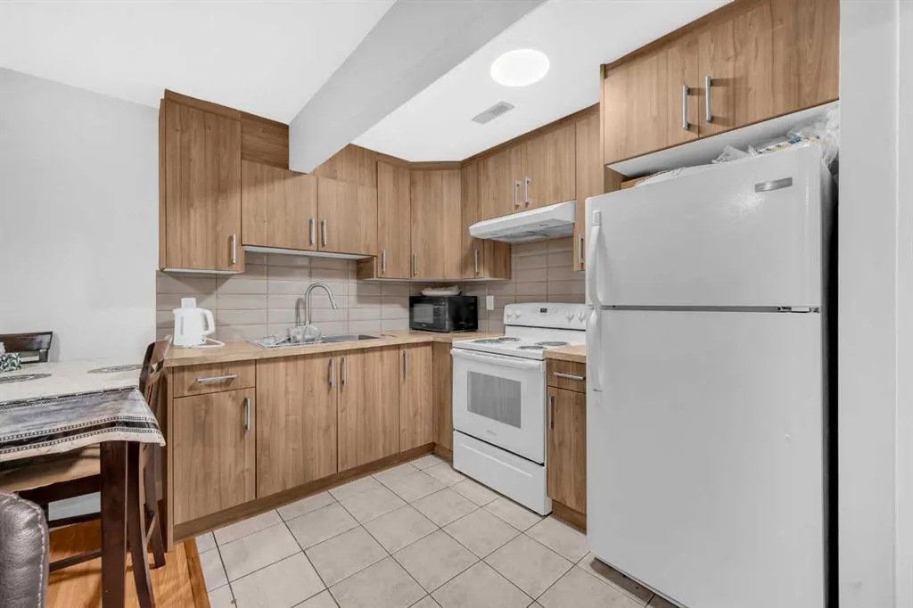 238 Lakeview Inlet