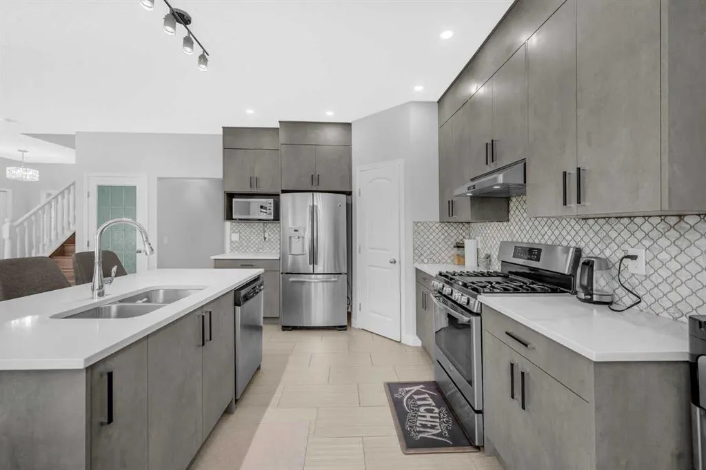 238 Lakeview Inlet